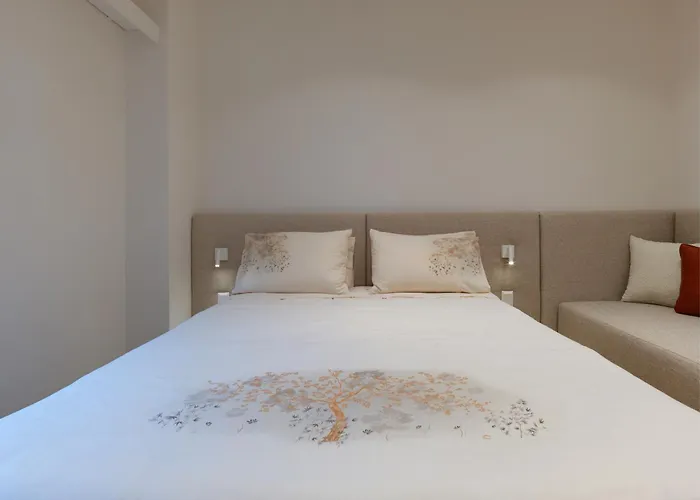 Luxury Living-Suite 5